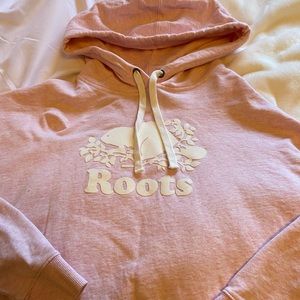 Roots sweater